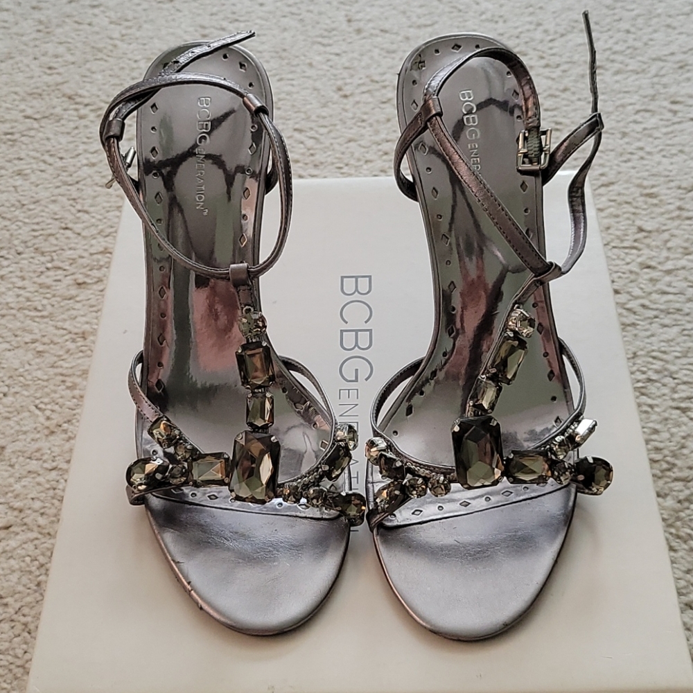BCBG dark silver and metallic jewel heels 9M